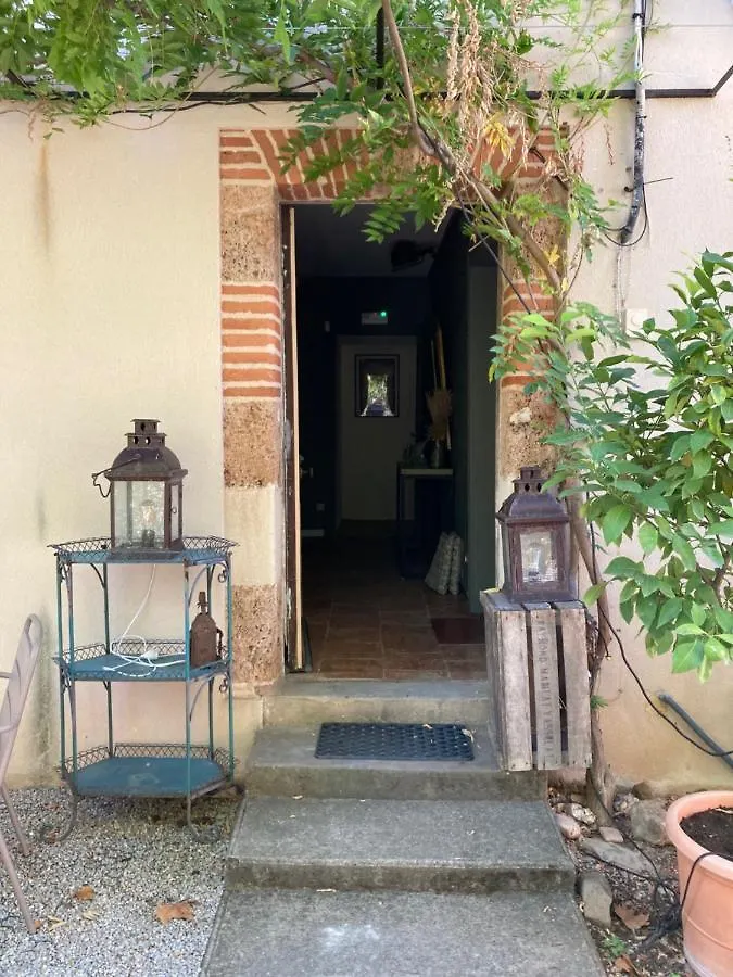 16 Bis-Gite-Hotel-Appartement Marssac-sur-Tarn