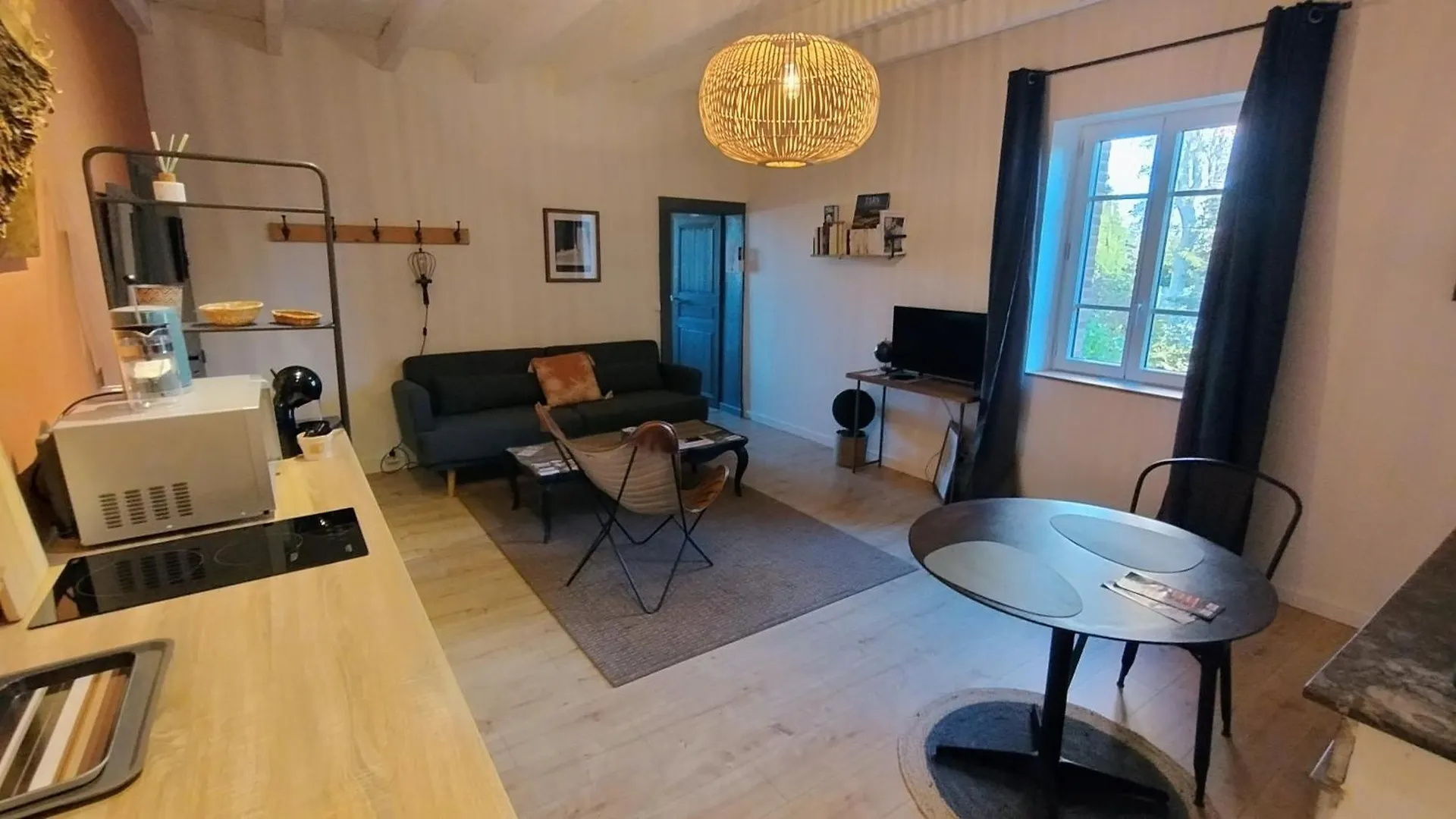 16 Bis-Gite-Hotel-Appartement Marssac-sur-Tarn Appartement