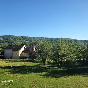 Appartement La Clematite D'olt, Saint-Côme-dʼOlt