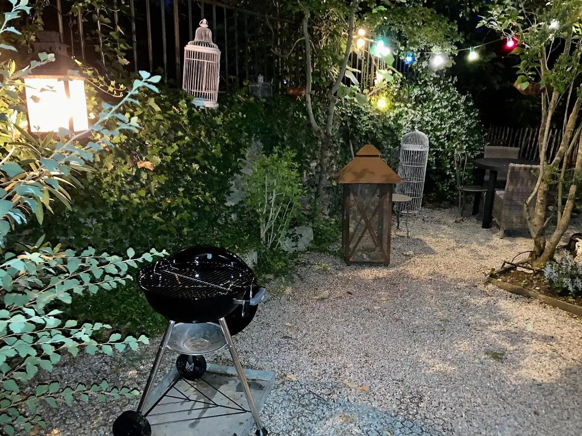 16 Bis-Gite-Hotel-Appartement Marssac-sur-Tarn