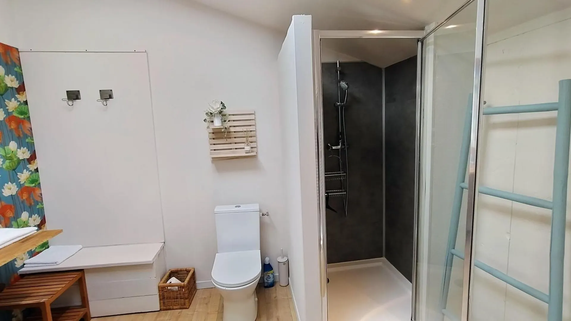 16 Bis-Gite-Hotel-Appartement Marssac-sur-Tarn 0*,  France