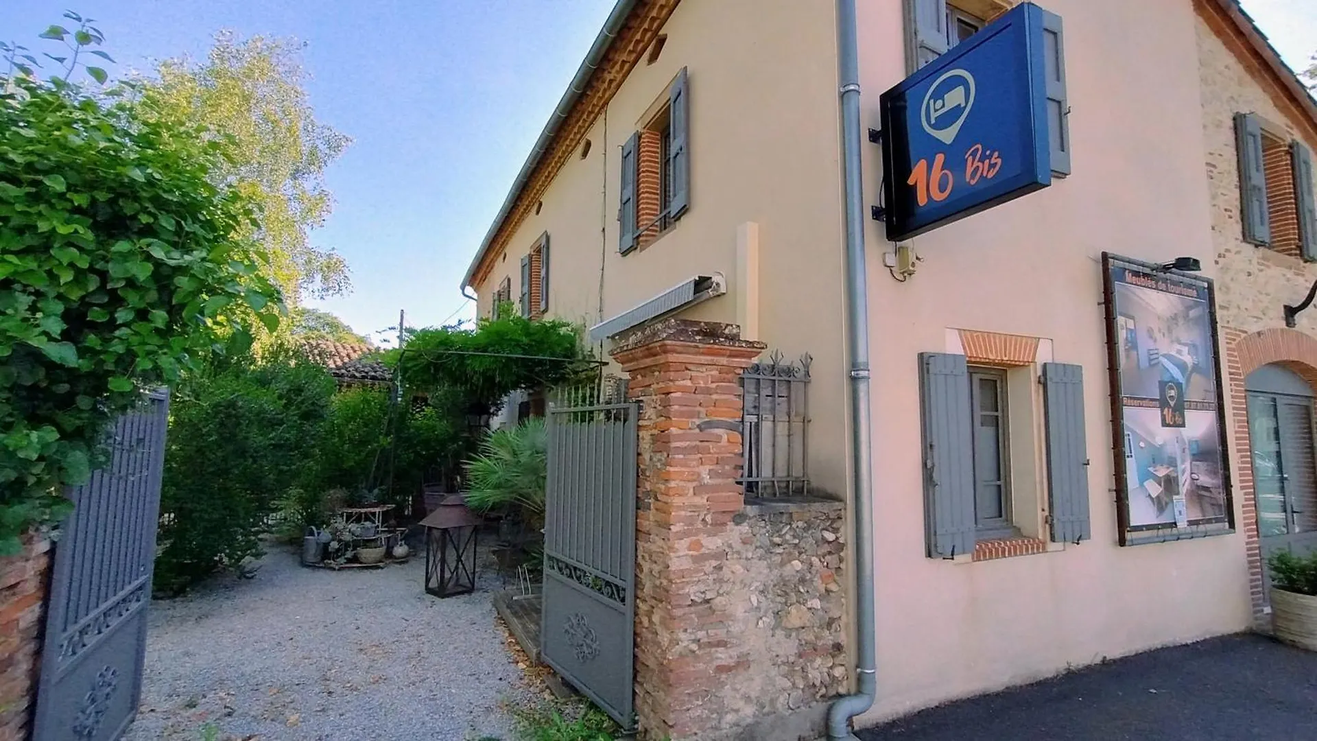 Apartment 16 Bis-Gite-Hotel-Appartement Marssac-sur-Tarn France